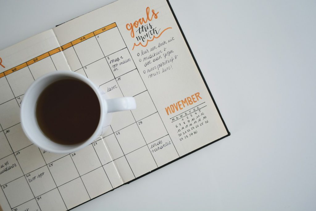 Annual statutory audit calendar, planning schedule, and KvK filing timeline